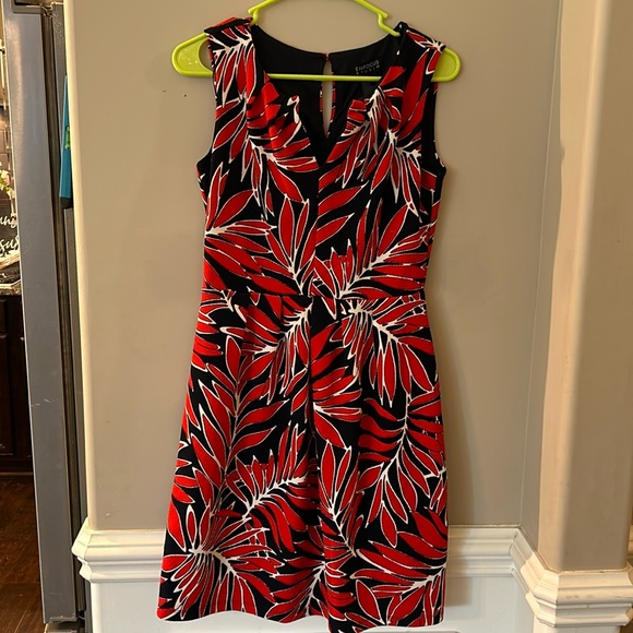 Enfocus Studio Navy and Red V Neck floral midi dress- size 6 - Picture 1 of 6